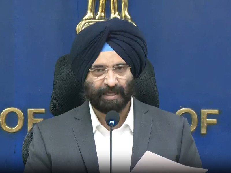 दिल्ली सरकार का बड़ा फैसला, 18 दिसंबर से वैध प्रदूषण सर्टिफिकेट के बिना तेल और सीएनजी नहीं