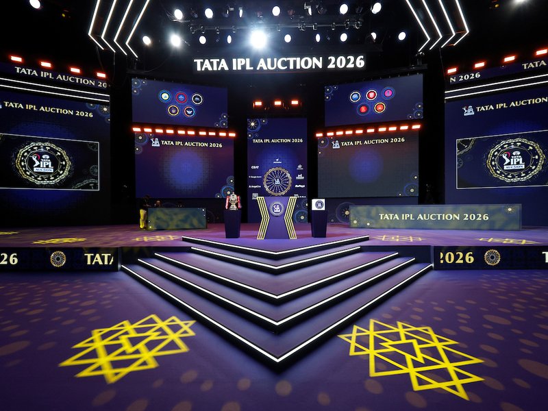 आईपीएल 2026 नीलामी: 77 खिलाड़ियों पर खर्च हुए करीब 215 करोड़, कैमरून ग्रीन बने सबसे महंगे विदेशी