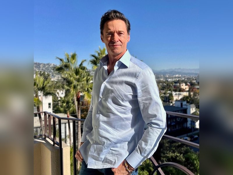 Hugh Jackman had a karaoke sleepover at Neil Diamond’s house