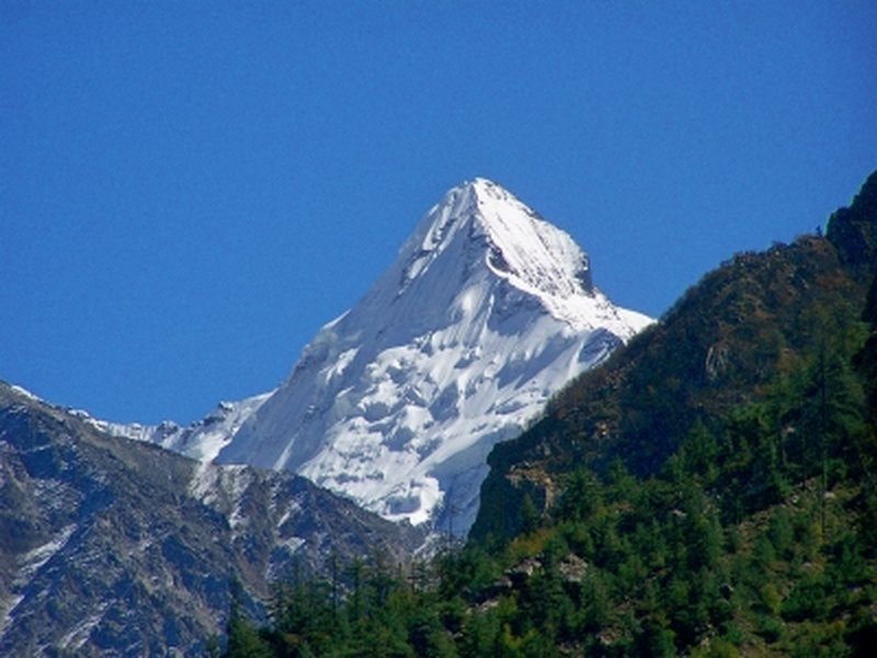 Nepal plans to limit number of climbers to ensure cleanliness of Himalayan mountains (Photo: IANS)
