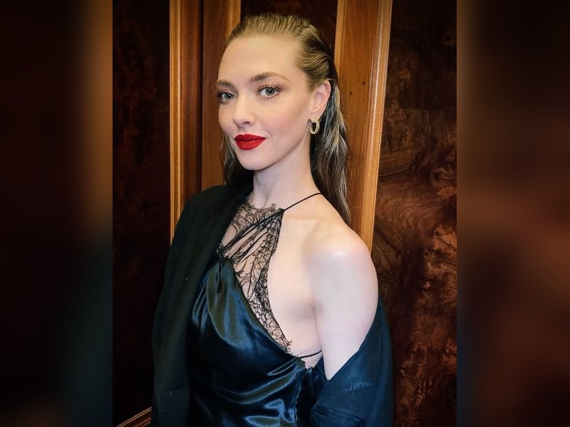 Here’s why Amanda Seyfried has never sung in a Broadway production