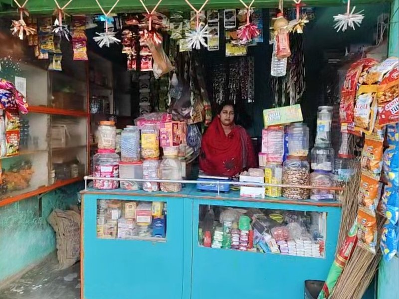 PM SVANidhi scheme brings new life to street vendors, frees them from debt traps (Photo: IANS)