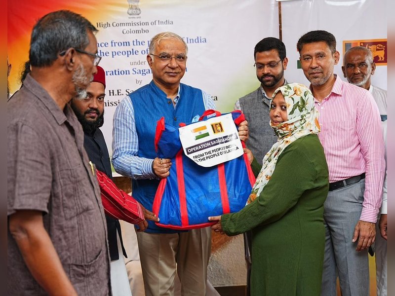 India continues to deliver relief supplies in areas severely affected by floods in Sri Lanka