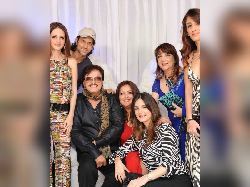 Hrithik Roshan’s mother remembers his late former MIL Zarine Khan with a beautiful throwback family picture