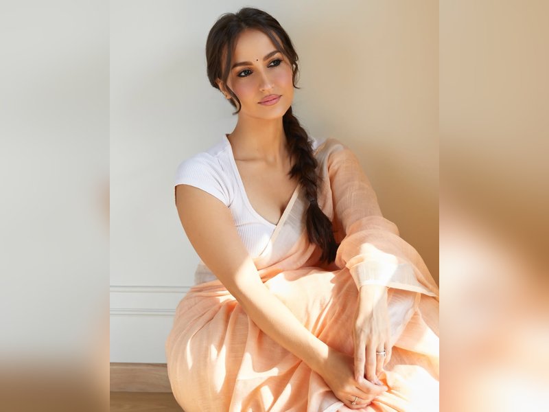 Elli AvrRam opens up about her deep connection with Lord Krishna