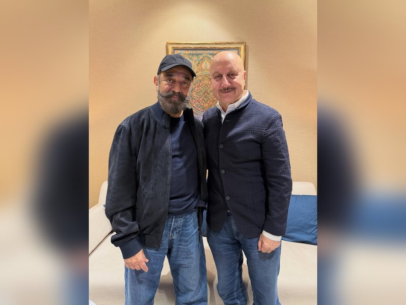 Anupam Kher discusses world cinema, favourite books & Rajinikanth with Kamal Haasan 