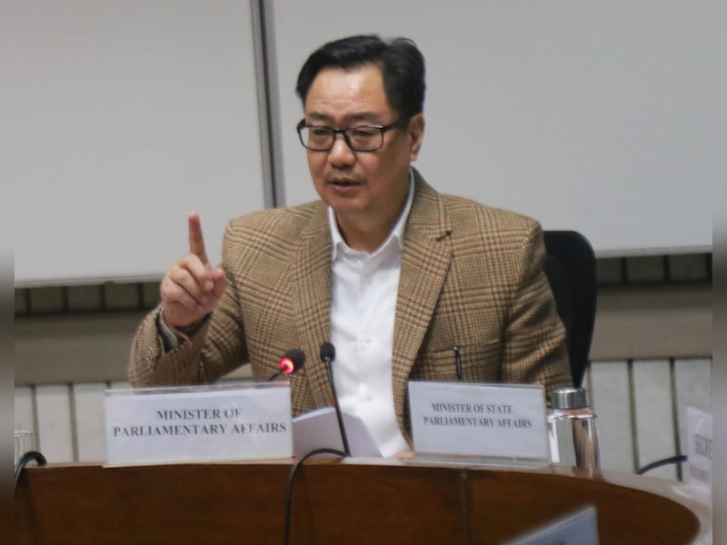 शीतकालीन सत्र समापन पर रिजिजू का विपक्ष पर तंज: प्रदूषण चर्चा से भागा विपक्ष, सदन में मचाया हंगामा