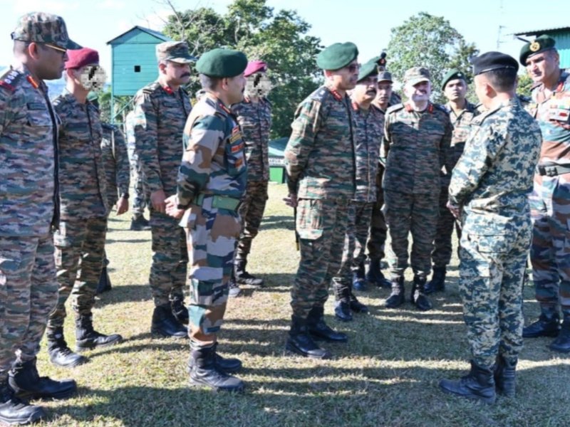 Eastern Army Commander reviews security on Mizoram and Tripura border (Photo: Army’s Eastern Comand X handle)
