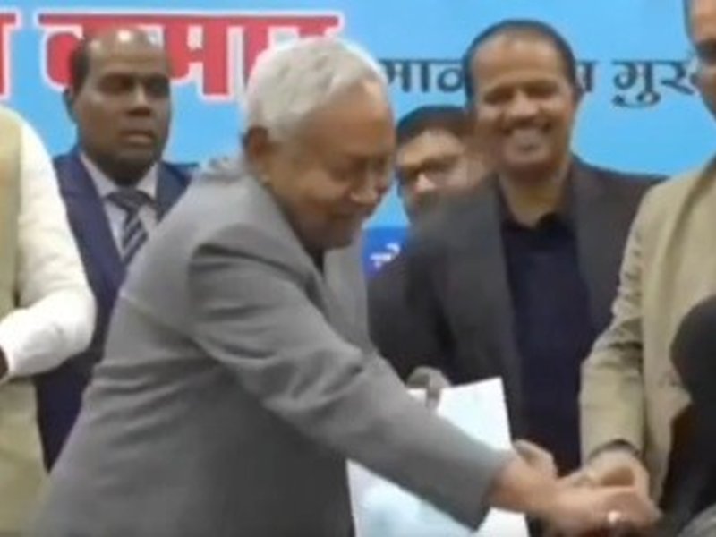 Hijab incident: Complaint filed against Nitish Kumar, Sanjay Nishad; hearing on Jan 3 (Photo: IANS)