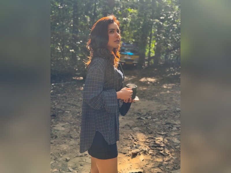 Raashii Khanna shares BTS clips from the sets of Pawan Kalyan's 'Ustaad Bhagat Singh' (Photo Credit: Raashii Khanna/Instagram)