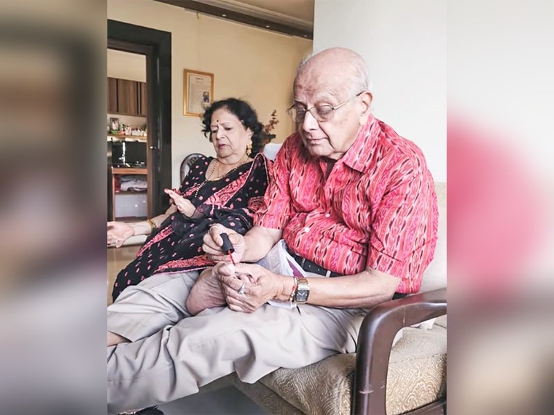 Shriya Pilgaonkar shares pictures of grandfather applying nail paint on grandmother's feet