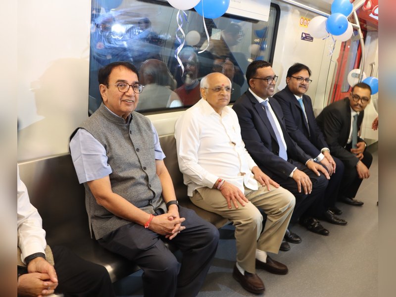 गुजरात: अहमदाबाद को मिली पहली ‘मेक इन इंडिया’ मेट्रो ट्रेन, सीएम पटेल ने किया सफर