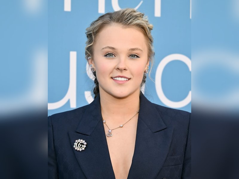 JoJo Siwa to propose to Chris Hughes