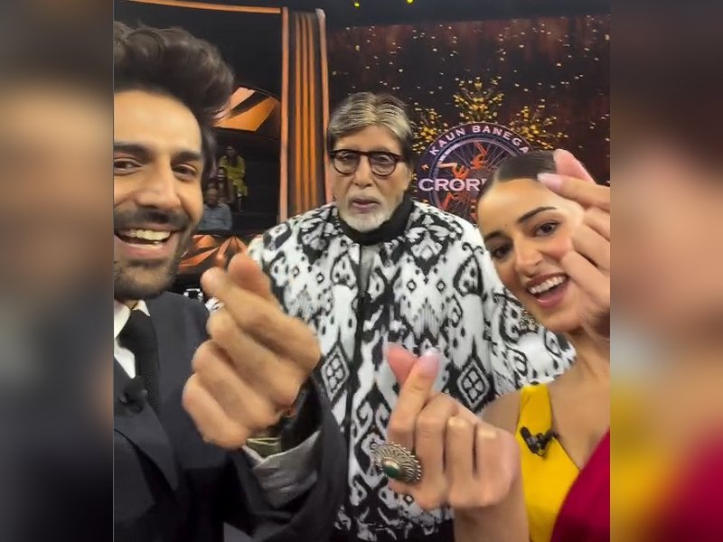 Kartik Aaryan & Ananya Panday's film title turns into a tongue twister for Big B 