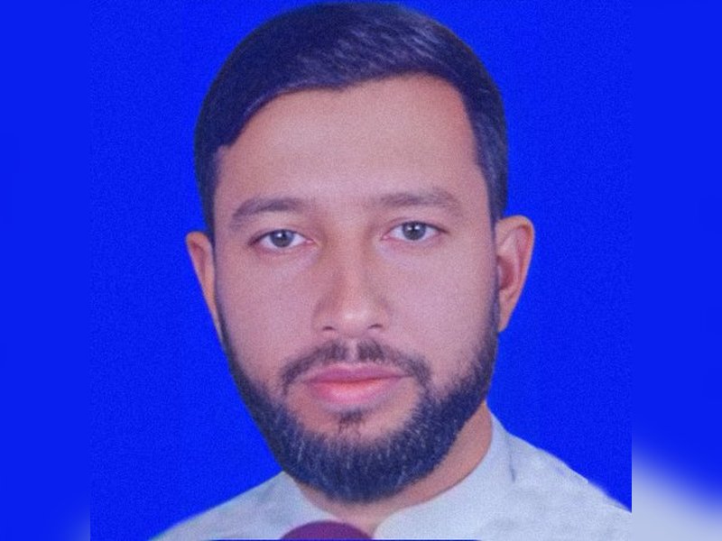 Bangladesh burns: Another student leader faces murderous attack (Photo: @DataIsKnowldge/X)