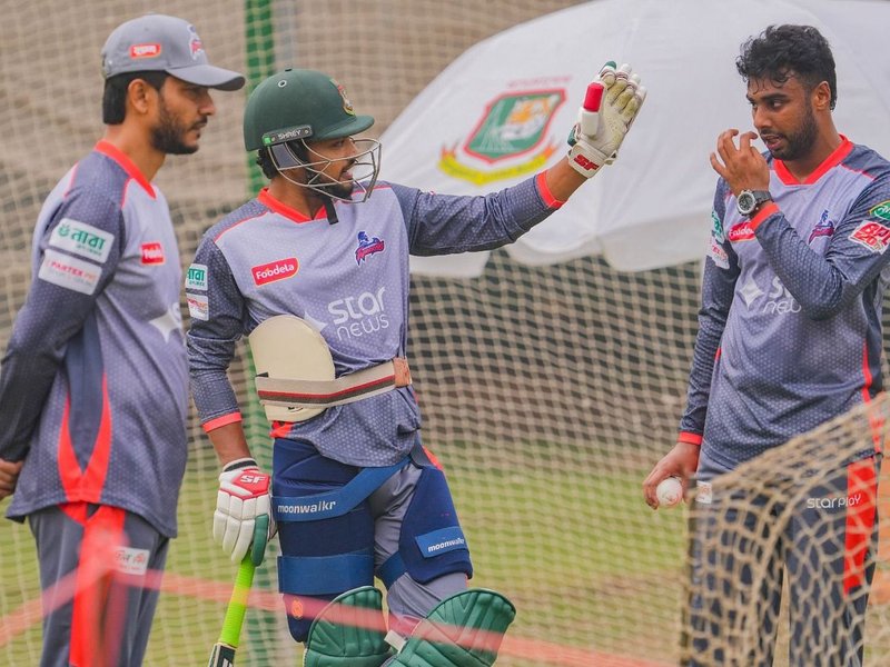 Concerns over security and integrity raise doubts as Bangladesh Premier League appears at a crossroads ahead of kick-off