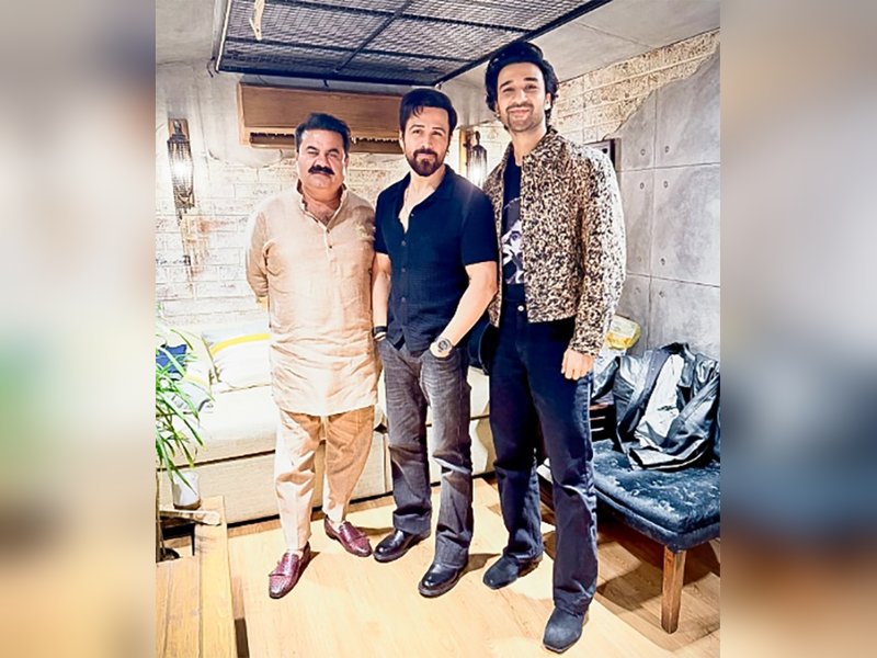Raghav Juyal shares a picture with Emraan Hashmi, revives 'The Ba***ds of Bollywood' obsession
