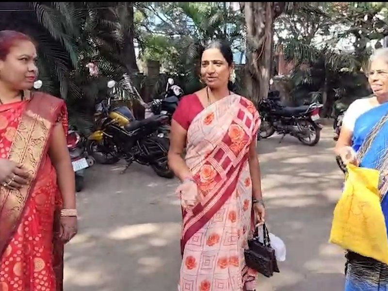 कर्नाटक : गृह लक्ष्मी योजना के लाभार्थियों को नहीं मिल रहा बकाया फंड, साझा किया दर्द