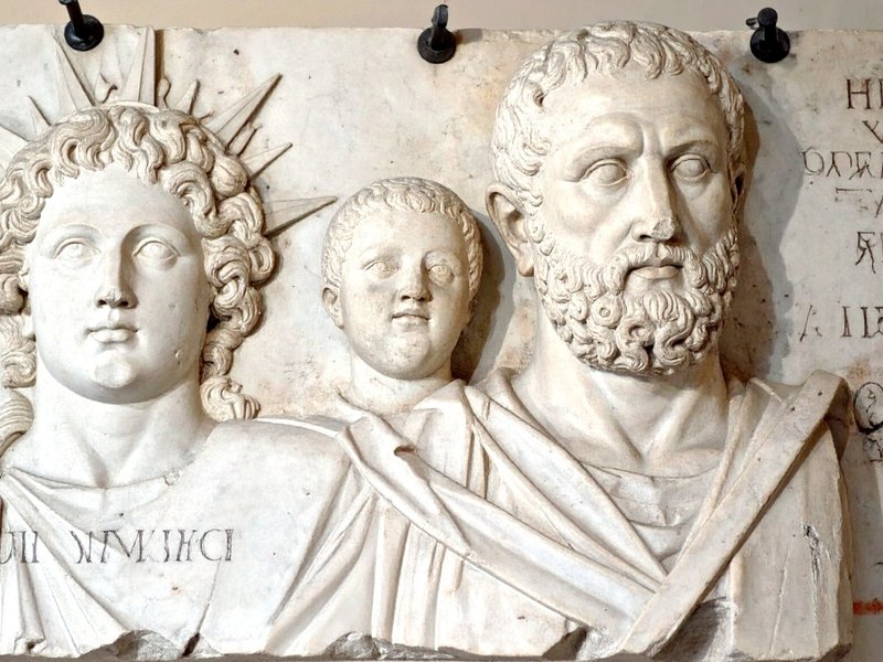 सोल इनविक्टस से क्रिसमस तक: आस्था और परंपराओं का संगम, कैसे बना 25 दिसंबर खास?