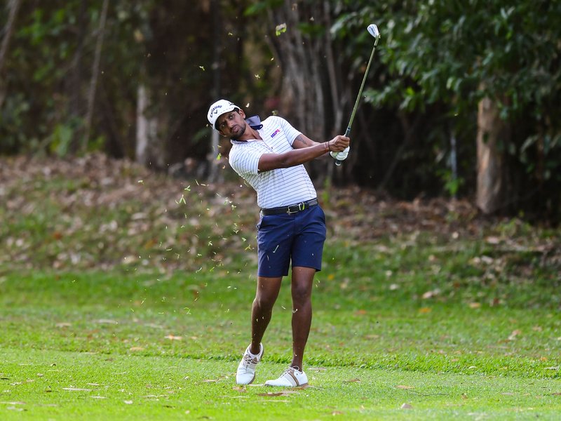 Aryan birdies last hole to top bunch of legends and rookie stars on the second day of the IGPL Invitational Sri Lanka in Colombo, Sri Lanka, on Wednesday. Photo credit: IGPL 