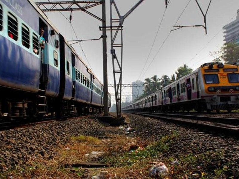 महाराष्ट्र : क्रिसमस पर मुंबई के लोगों के लिए सेंट्रल रेलवे का तोहफा, 4 स्पेशल ट्रेनों का परिचालन 