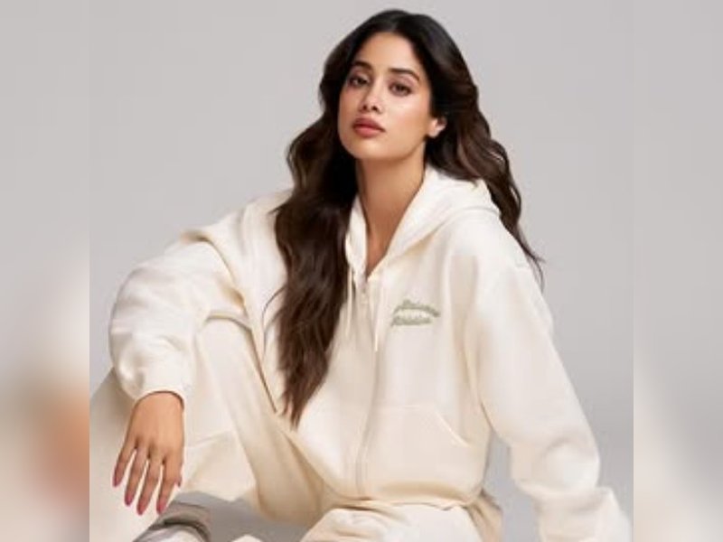 दीपू चंद्र दास की हत्या जैसी सांप्रदायिकता का विरोध करें: जान्हवी कपूर