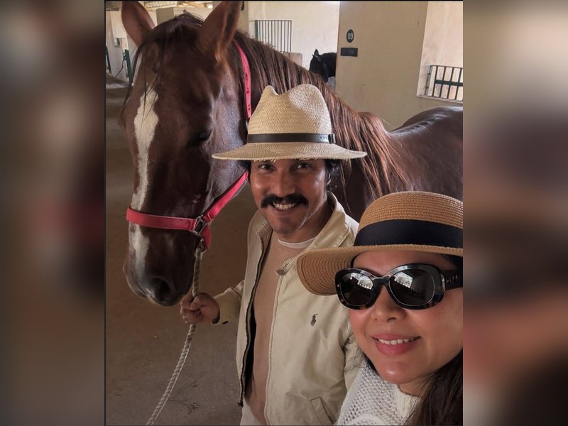 क्रिसमस वेकेशन पर रणदीप हुड्डा और लिन लैशराम, घोड़ों और खूबसूरत नजारों के बीच मनाया जश्न