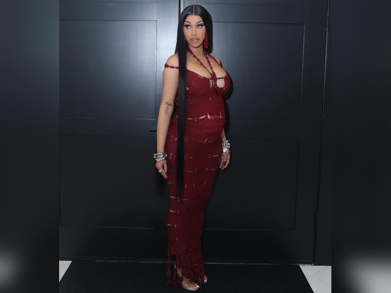 Cardi B celebrates 1st Christmas as mom of 4 kids