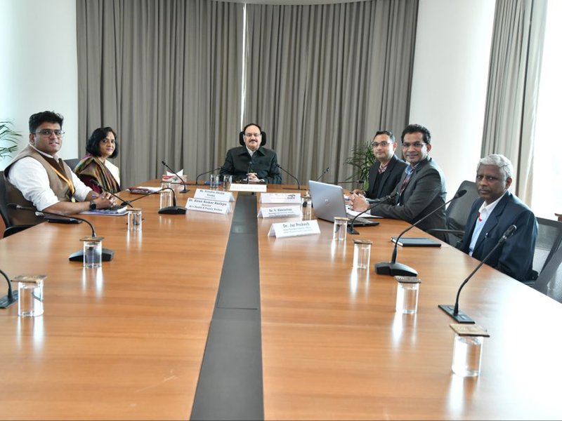 Health Minister reviews progress of Indian Pharmacopoeia Commission