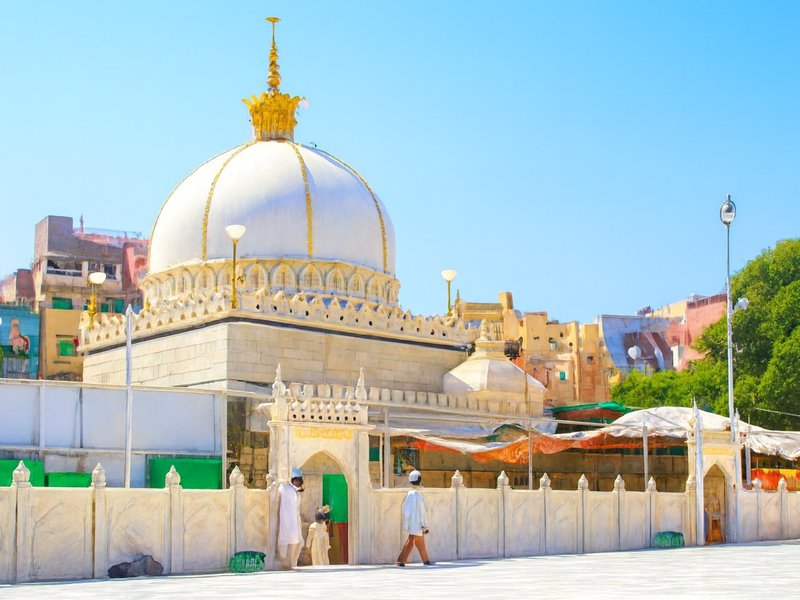 Voice must be raised against Hindu atrocities in B’desh: Ajmer Dargah admin (Photo: AI Generated Image)