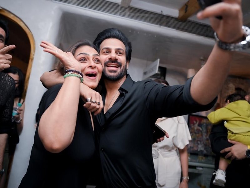 Shilpa Shirodkar wishes happy birthday to her 'favorite person' Karan Veer Mehra