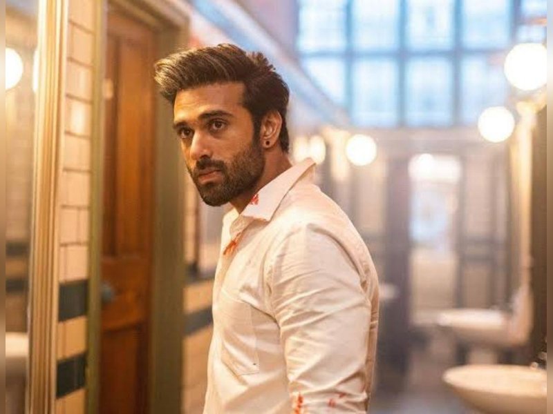 हर जॉनर में दम दिखा रहे पुलकित सम्राट, कॉमेडी से रोमांस तक हर रोल में छाए अभिनेता