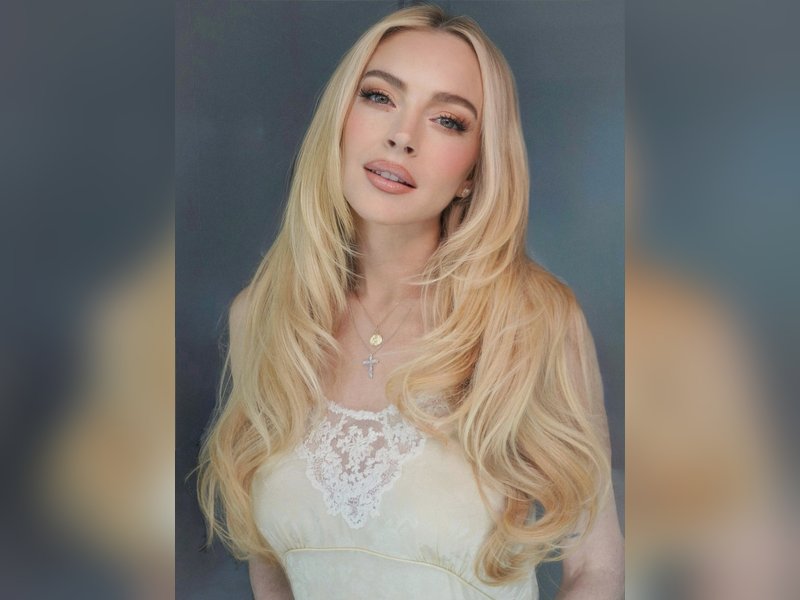 Lindsay Lohan says she feels 'emotional when people are nice' to her