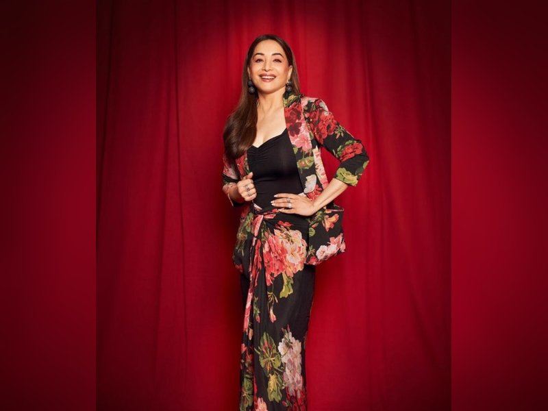 ओटीटी ने फिल्मों के विकल्प दिए, लेकिन इसका मतलब यह नहीं कि थिएटर का समय खत्म हो गया : माधुरी दीक्षित