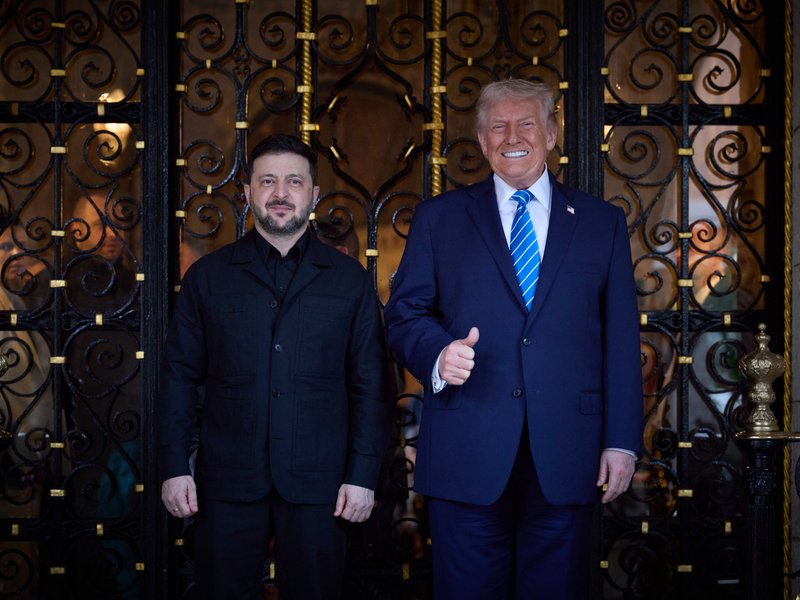 Trump, Zelensky keep talks light as Ukraine peace negotiations advance
