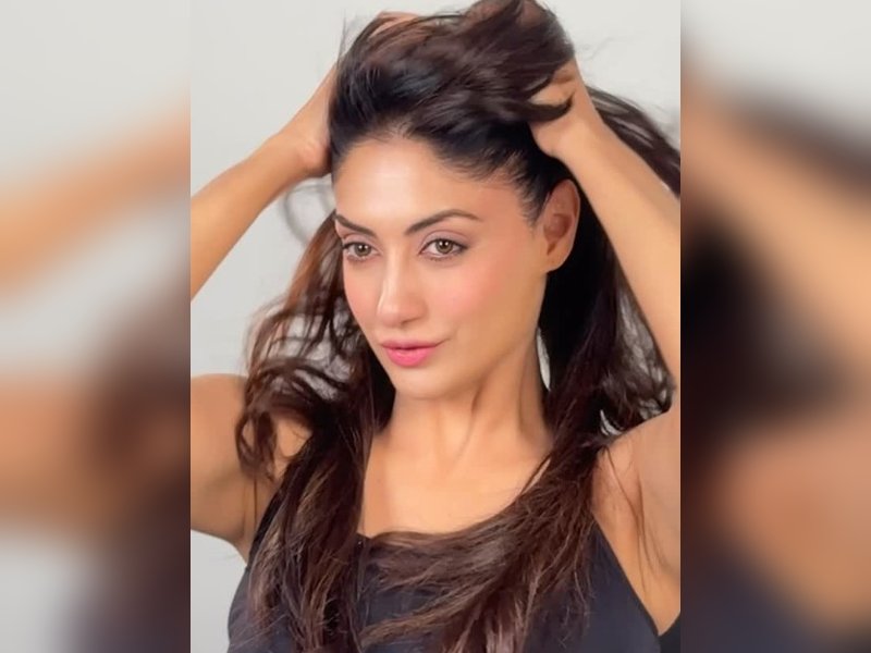 बॉलीवुड की ग्लैमर क्वीन और फिटनेस की प्रेरणा गुरलीन चोपड़ा, निभा रहीं डबल रोल