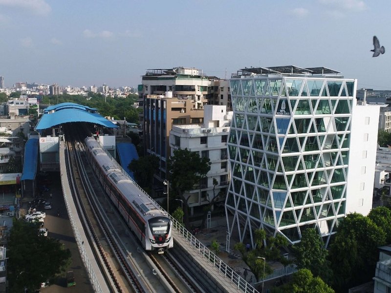 गुजरात : सीएम भूपेंद्र पटेल की 2026 के प्रारंभ पर अभिनव भेंट, गिफ्ट सिटी में आईएआईआरओ की होगी स्थापना  