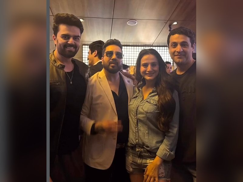 Ameesha Patel claims 'only Dharamji could have made Ikkis so heartwarming'