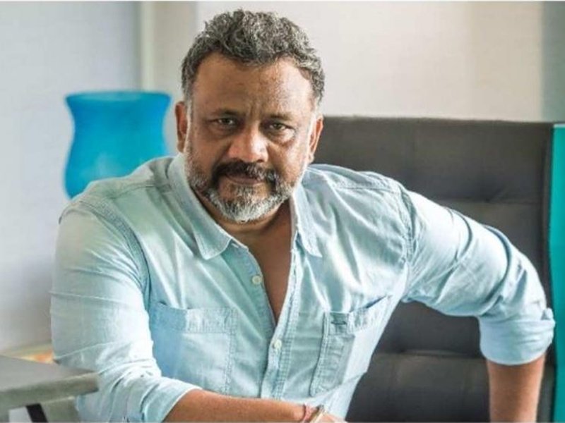 Anubhav Sinha enjoys a game of cricket at ghats of Prayagraj