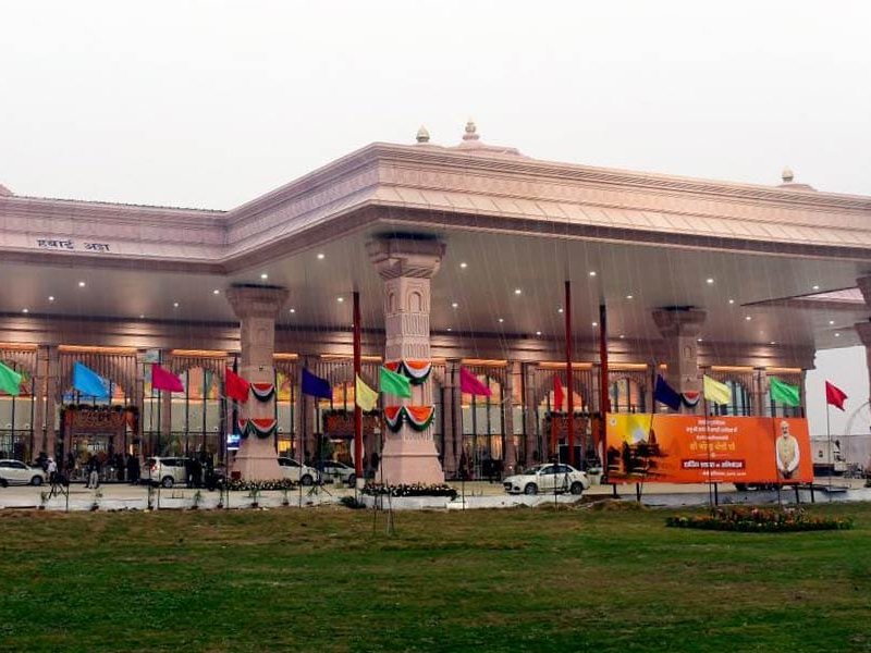 योगी सरकार में अयोध्या एयरपोर्ट की शुरुआत, दो वर्ष में ही 7 लाख से अधिक यात्रियों का आंकड़ा