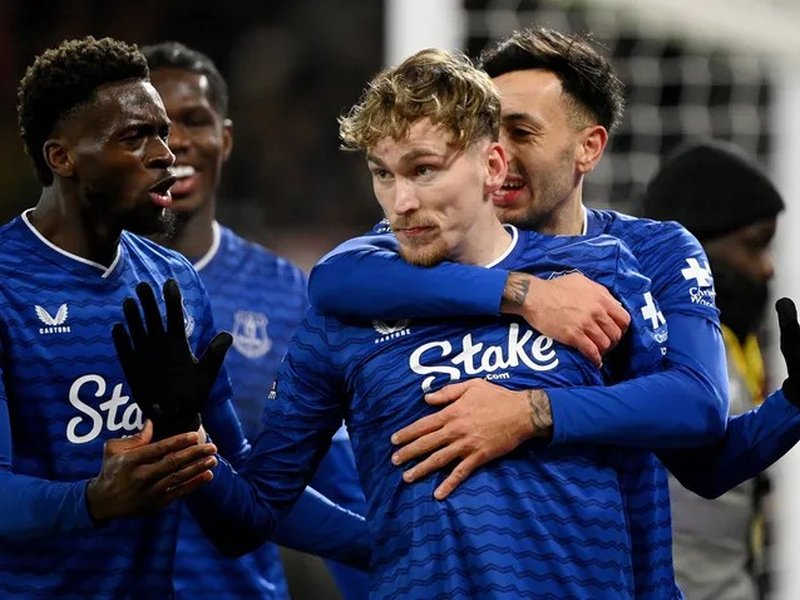 Premier League: Chelsea held by Bournemouth 2-2 