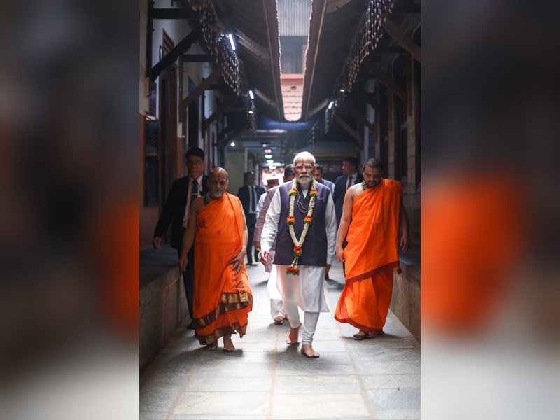 2025 में पीएम मोदी की ऐतिहासिक यात्राओं की झलक : भक्ति, कूटनीति, विकास और मानवीय संवेदनाओं का अनूठा संगम