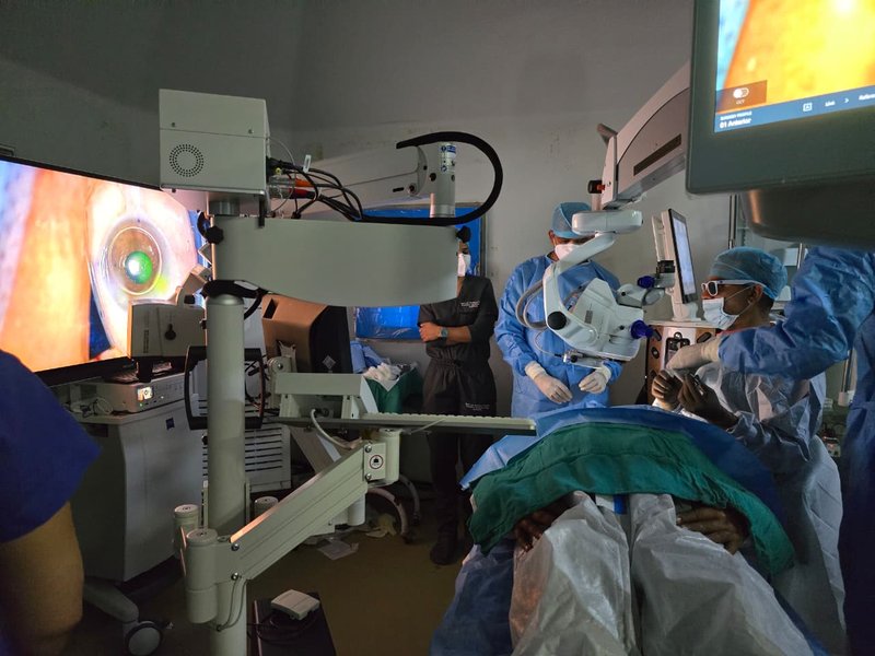 Army Hospital R&R performs India’s 1st 3D Flex Aqueous Angiography with iStent
