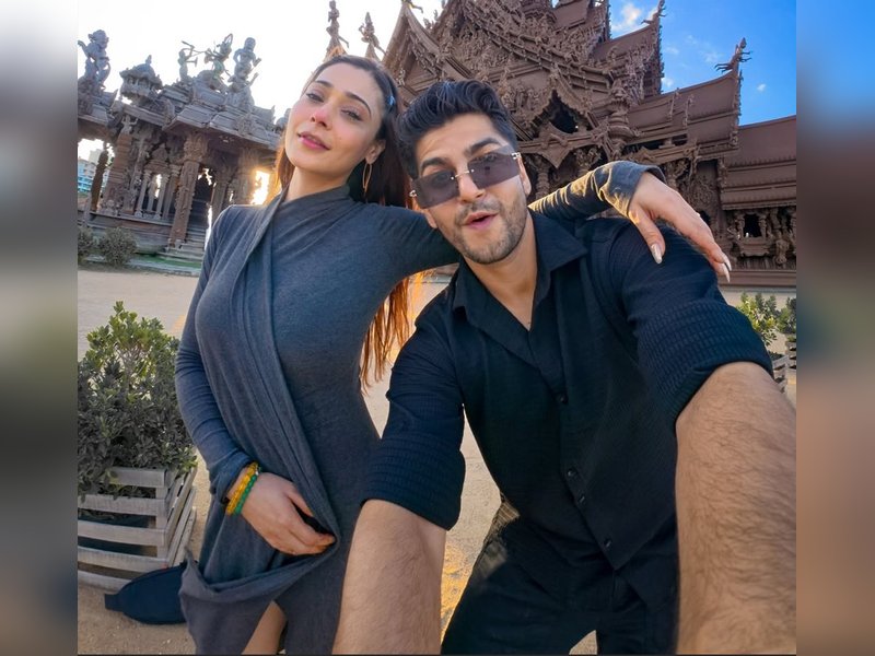 Newly weds Ssara Khan, Krishh Pathak turn business partners, say 'this is how we are building our life together'