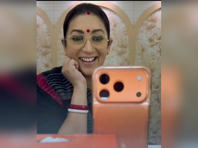 Smriti Irani reflects on taking career risks, urges everyone to live for “yourself” in 2026
