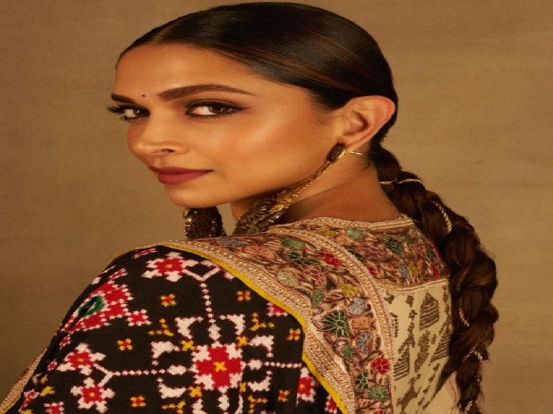 संभावनाओं का साल 2026: दीपिका पादुकोण के नाम रहेगा 2026, पाइपलाइन में हैं मेगा बजट की बड़ी फिल्में!