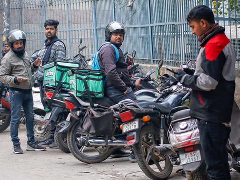 नए लेबर कोड से गिग वर्कर्स को होगा फायदा, न्यूनतम वेतन और सामाजिक सुरक्षा जैसे अधिकार मिलेंगे