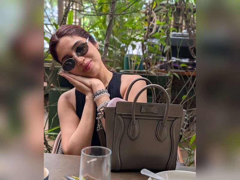 Bhumi Pednekkar rings in New Year 2026 surrounded by love, food, optimism