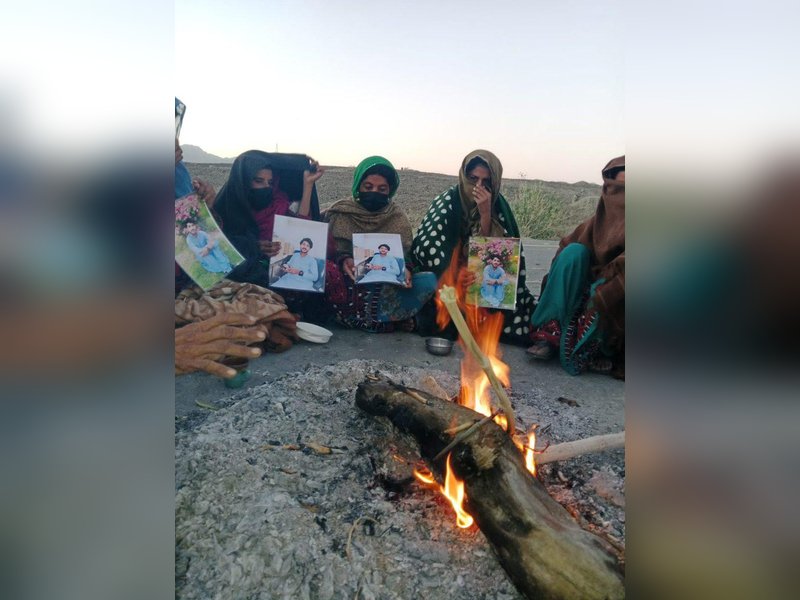 Pakistan: Baloch families block CPEC in Kech over enforced disappearances of four members
