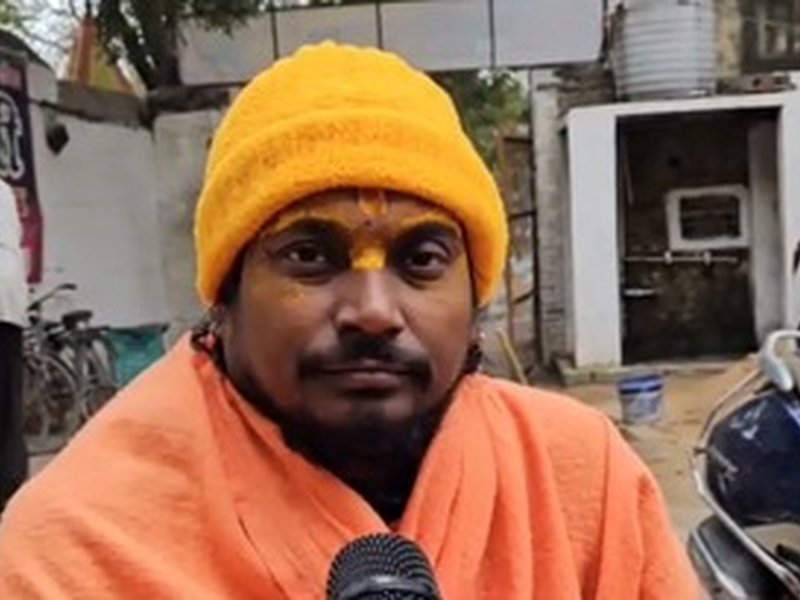 Hindu saints back Ex-ASI director’s claims on Qutub Minar, seek govt intervention in reclaiming monument (Photo: IANS)